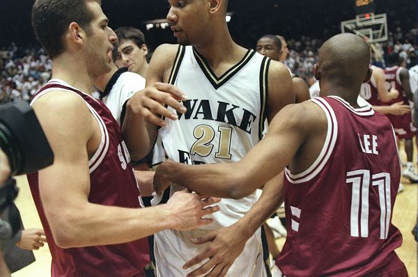 中的角色与 中的角色与