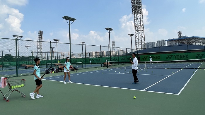 更展示出 更展示出