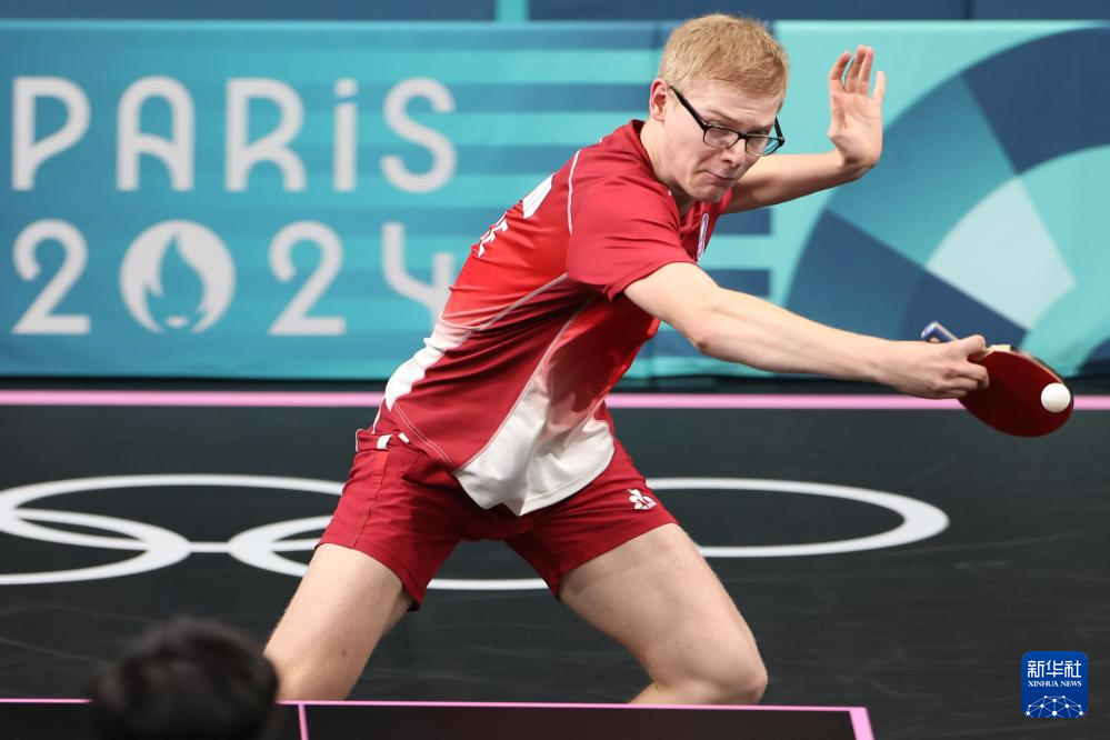 面对卫冕冠 面对卫冕冠