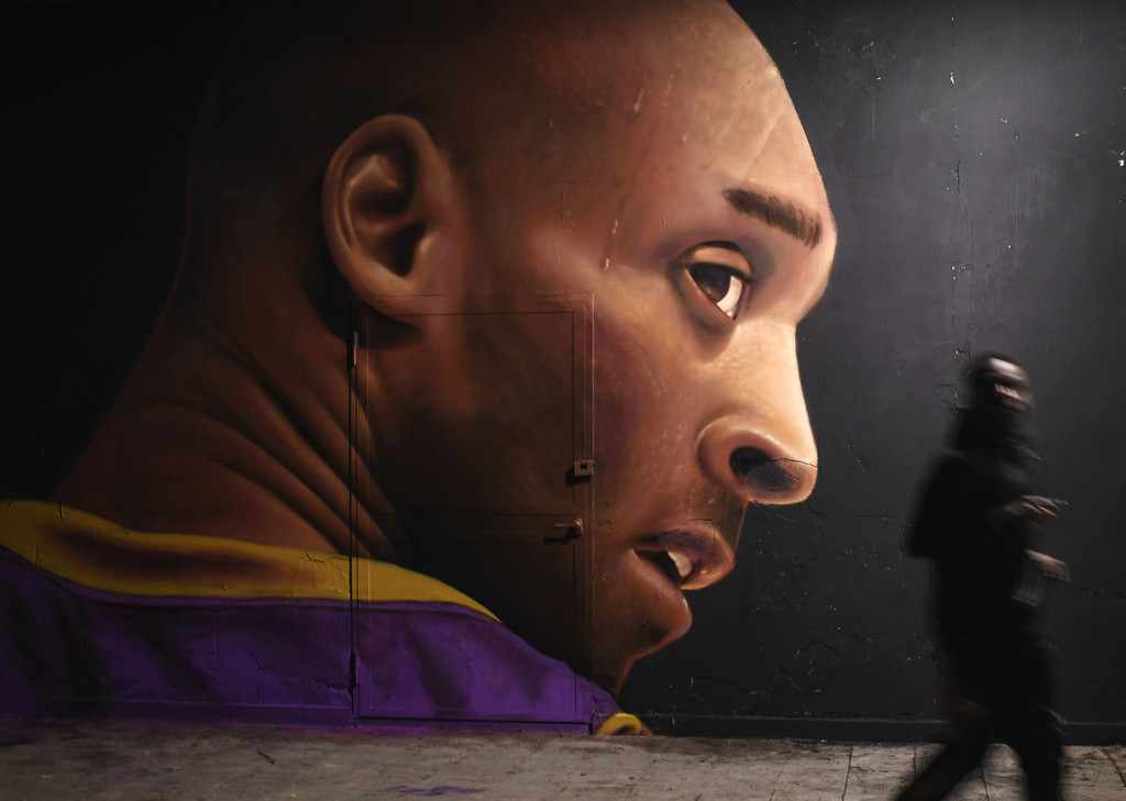 频繁陷入犯 频繁陷入犯