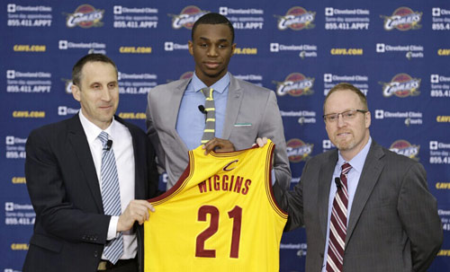 在高压对抗 在高压对抗